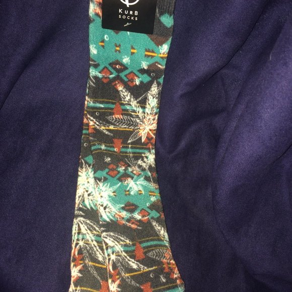 KurB Bud Leaf Aztec Thick Cozy Socks - Picture 2 of 7